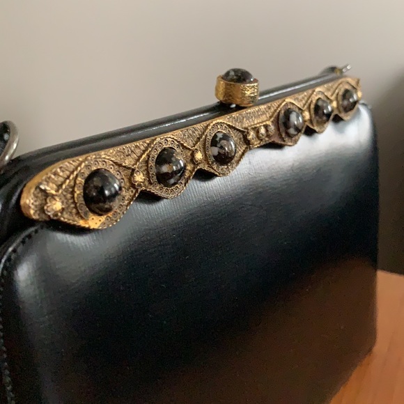 Bags by Supreme Vintage Leather Bag - Picture 4 of 16